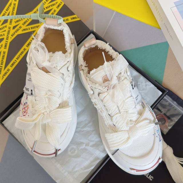 Top-tier version: Couple style Smilerepublic Tan Jianci same style thick-soled o