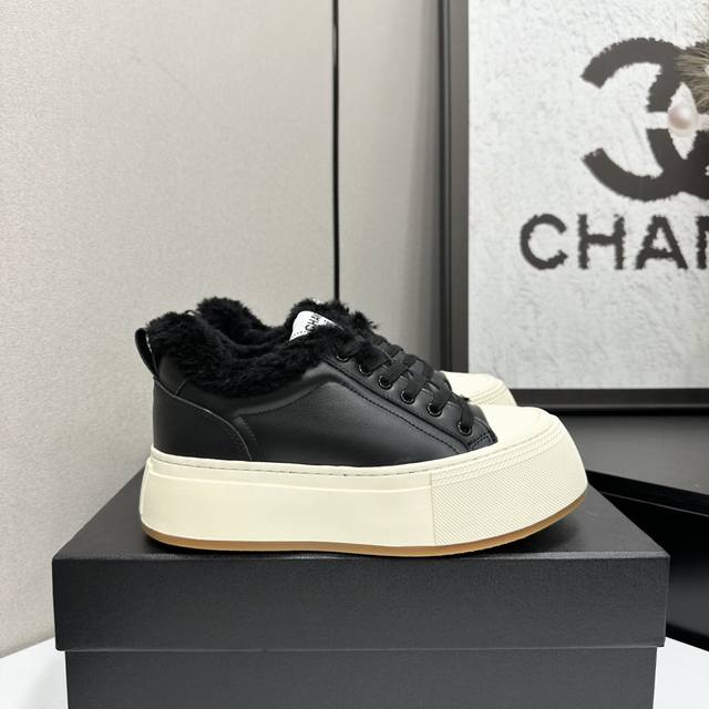 Chanel Panda Shoes! 2025 Top-Tier Casual Sneakers from the Boutique This classic
