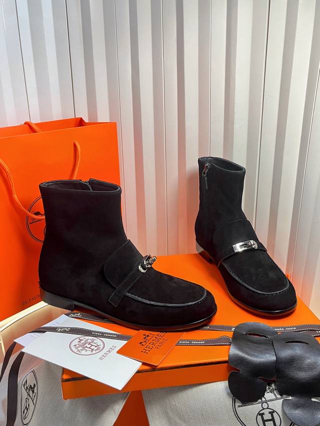 Stylish and elegant ankle boots, 2025 new Kelly buckle flat ankle boots, cool a