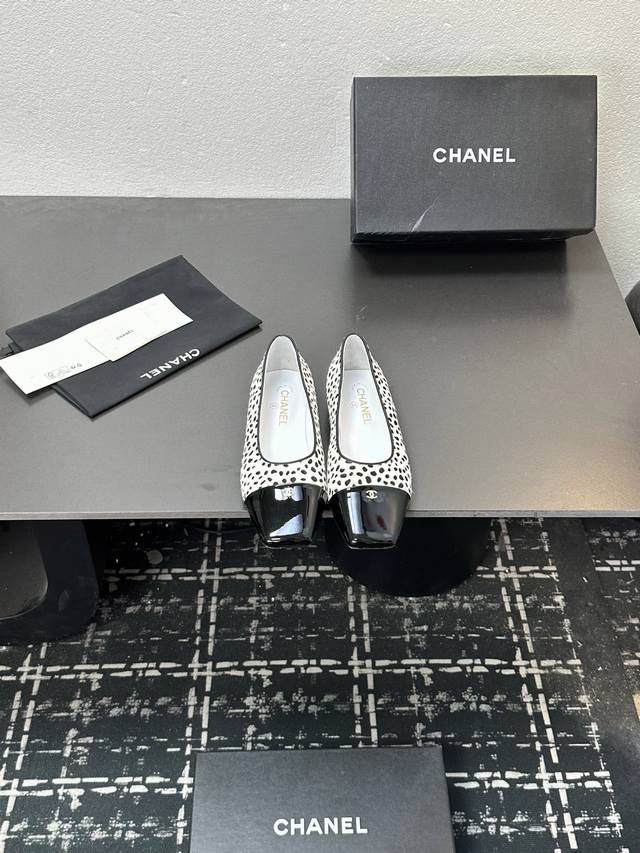 2025 Chanel Fall/Winter Must-Have Item!! Chanel Fall/Winter Heavy-Duty Hot Item