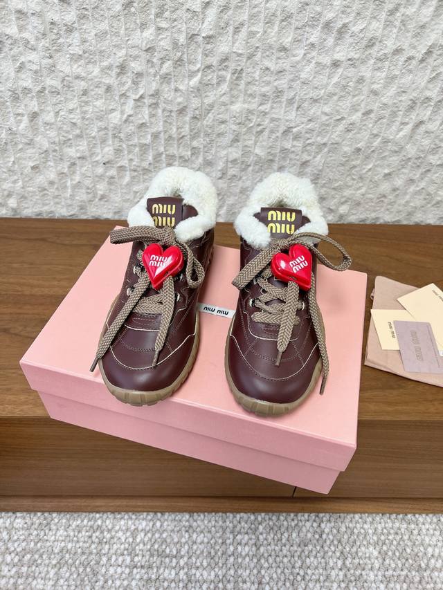 Button +50 G039 Miu Miu 25Ss Autumn/Winter New Casual Shoes & Sneakers Furry Sl