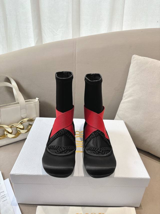 Dior 2025 Fall Early Autumn Collection Ballet Elastic Boots - Who wouldn't be te