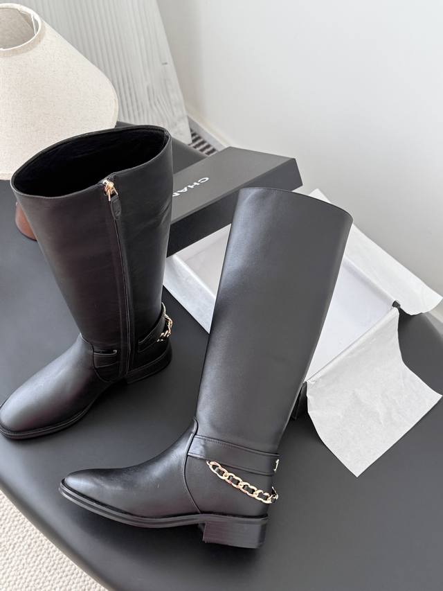 Retail-grade Chanel Classic Autumn/Winter New Boots These latest boots are so be