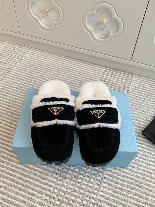 Wholesale Prada New Triangle Logo Autumn/Winter Thick-Soled Mule Slippers with