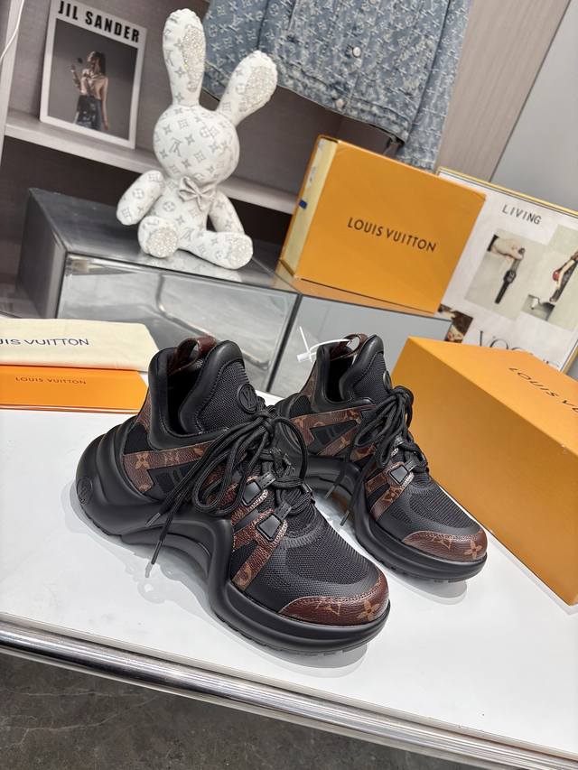 Upgraded Autumn/Winter New Classic LV Archlight Sneakers are inspired by the gra