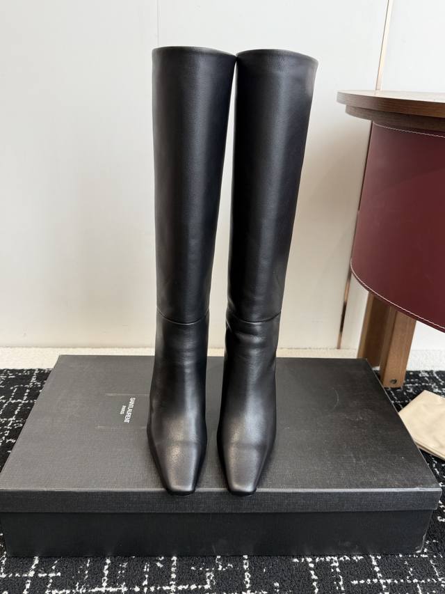 Retail-grade Must-have for long legs: YSL high-heeled boots, Yvette Saint Lauren