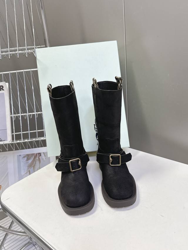 Burberry Fall/Winter Latest Vintage Style Slip-on Boots Many celebrities and fas