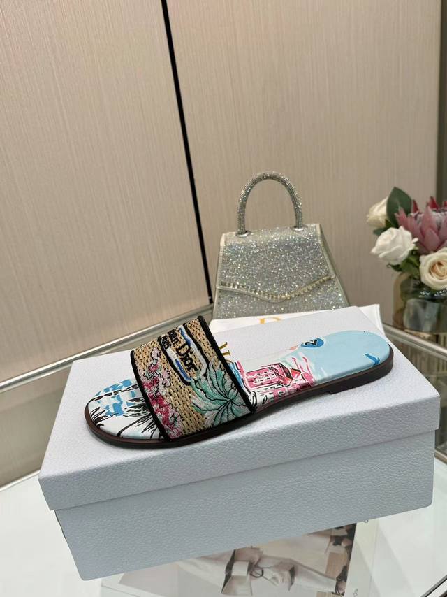 Cd Dior women's monogram embroidered slippers, lambskin lining, sizes 36-43, rub