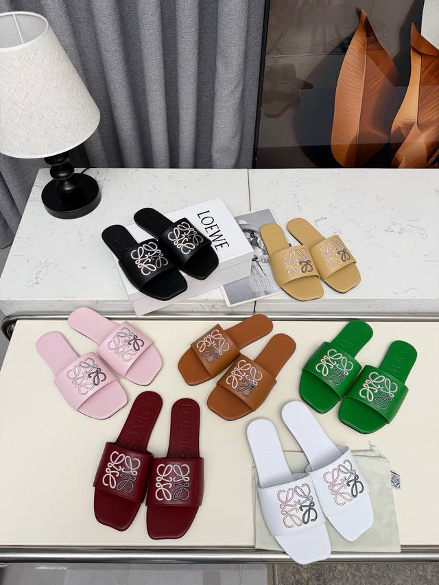 Loewe 2026 Early Spring New Style Slippers, Sizes 35-43, Rubber Sole. Genuine Le