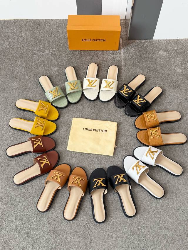 New LV slippers, sizes 35-43, nine colors available, rubber sole, leather sole