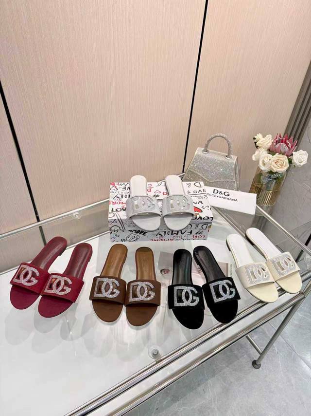 New Dolce & Gabbana model, sizes 35-43, rubber sole, leather sole DDD