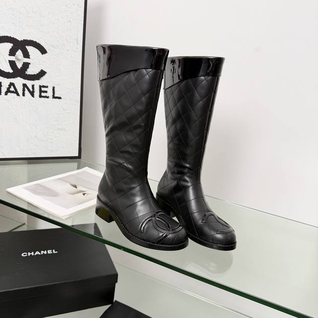 High-quality Chanel 2025 Fall/Winter latest style long boots from the boutique,