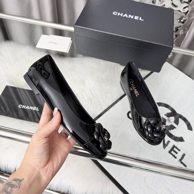 High-quality Chanel single shoes*