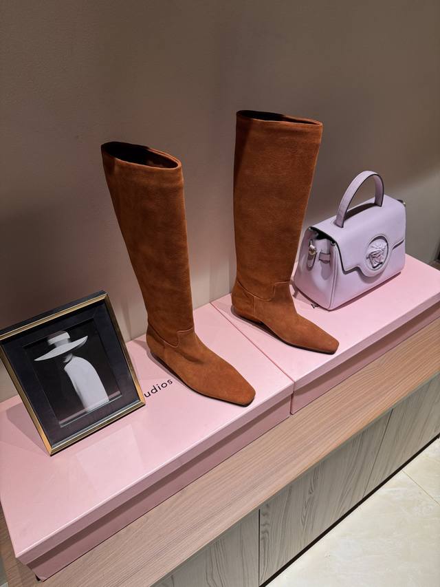 Long Boots & Short Boots 490 Stylish Straight-Leg Martin Boots, Square Toe, Low