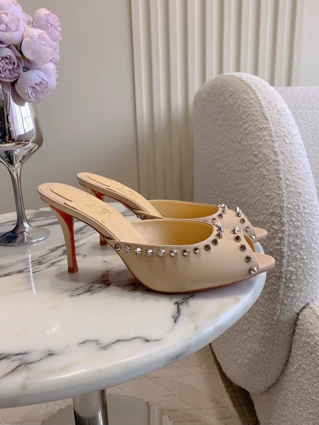 Factory Price p Christian Loubouti* New Studded High-Heeled Slippers. The flowin