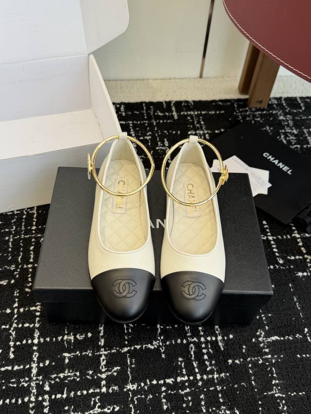 Official website packaging (same as online retailer) Chanel 25Ss Spring/Summer M