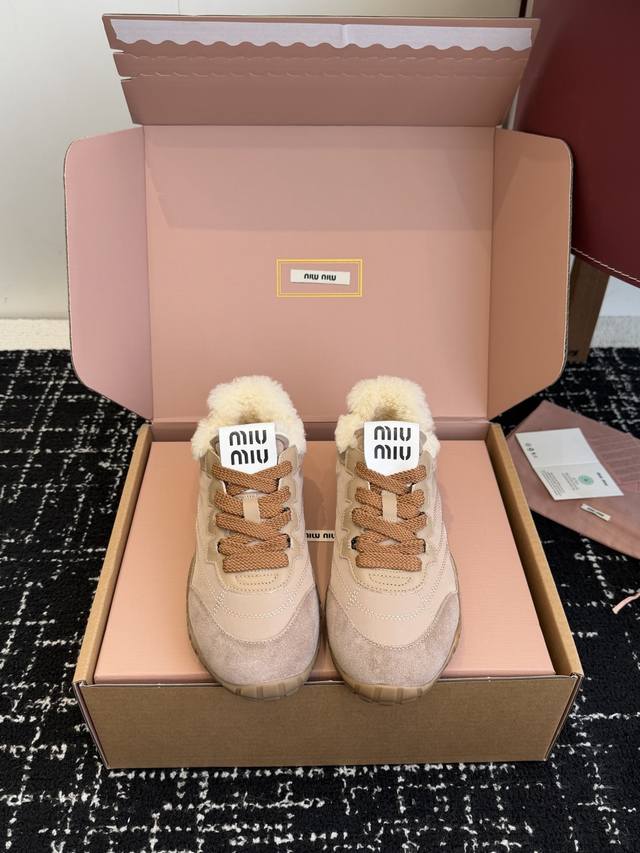 Official website synchronized box packaging Miumiu 25Ss Spring/Summer New Wool F