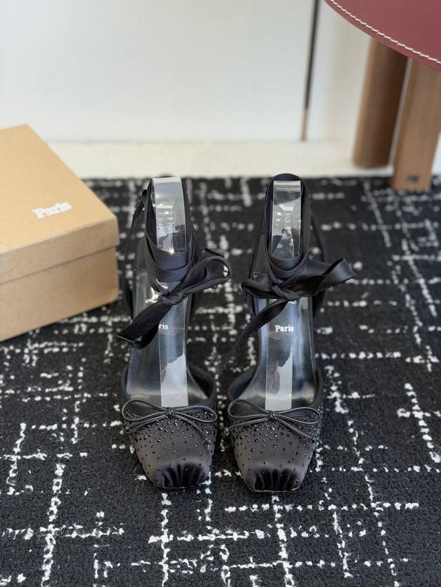 Retail-grade genuine silk rhinestone 300 Christian Louboutin Spring/Summer new f