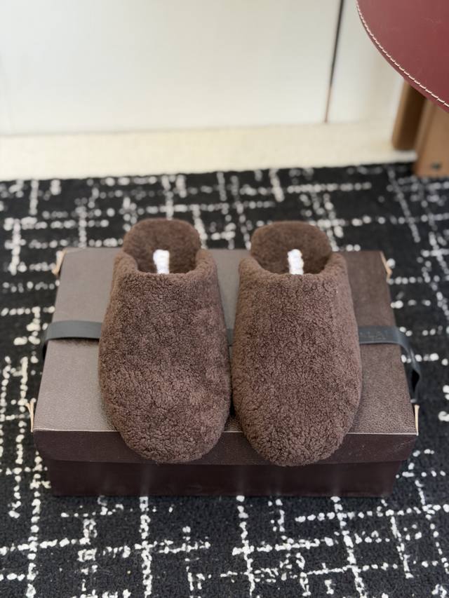 Retail-grade 25Fw Autumn/Winter New Alaia Wool French Ballet Flats, Vintage Styl