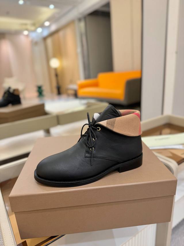 Price: Burberry (DDD) Burberry 2025 Exclusive New Arrival: A relaxed, retro, ele