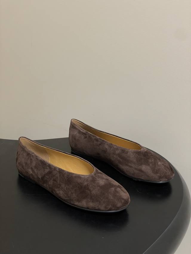 The Row Spring/Summer 2026 New Arrival Round Toe Mary Jane Flat Shoes, Suede Bal