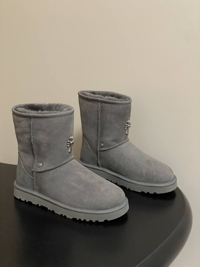Ugg X Chromehearts Collaboration ~ Limited Edition Snow Boots Limited edition se