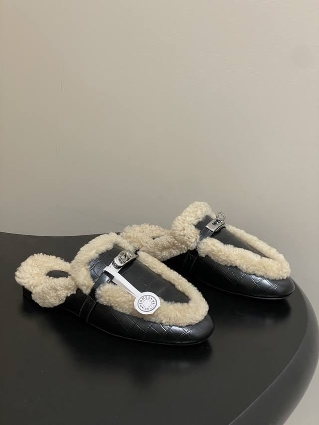 Top Quality Hermes 25 Latest Crocodile-Patterned Leather Oz Wool Mules Classic K