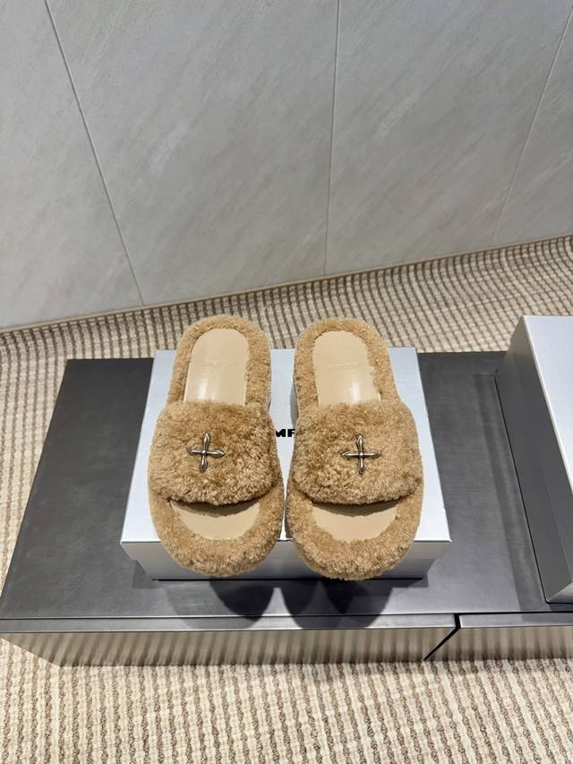 Factory Direct: Exclusive Top-Tier Version Smfk Tide 2025Vs Autumn/Winter Lates