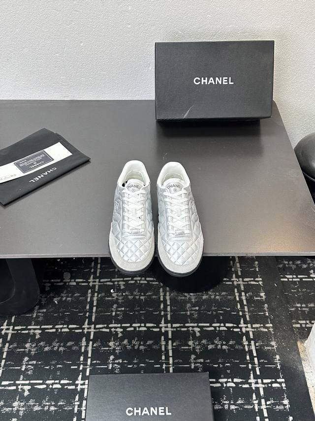 Chanel Panda Shoes! 2025 Top-Tier Casual Sneakers from the Boutique This classic