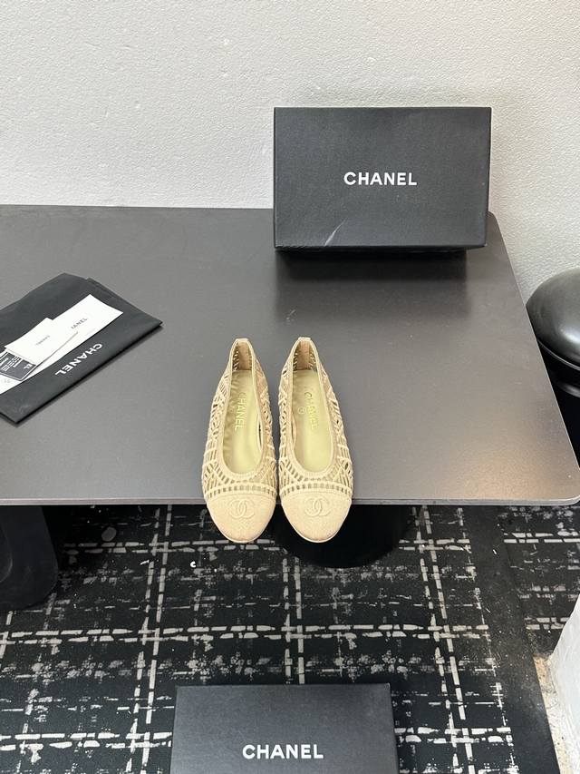 Chanel's 25Ss woven ballet flats are finally here! These flat shoes deserve thei