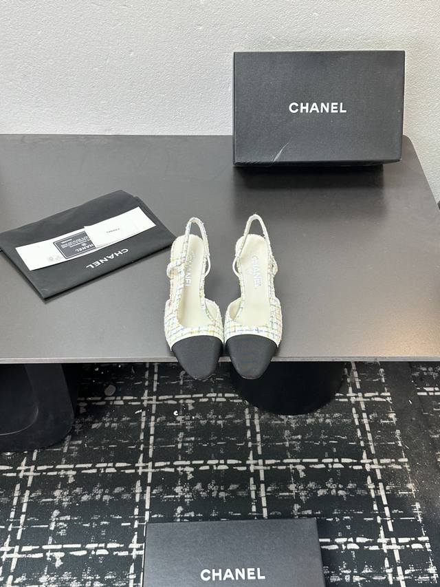 Chanel classic color-blocked sandals, new summer colors from boutiques. This ite