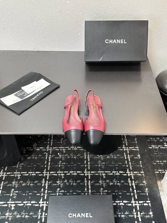 Chanel classic color-blocked sandals, new summer colors from boutiques. This ite