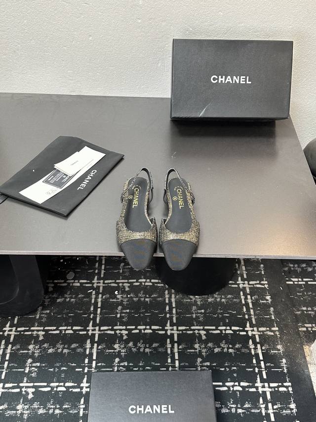 Chanel classic color-blocked sandals, new summer colors from boutiques. This ite