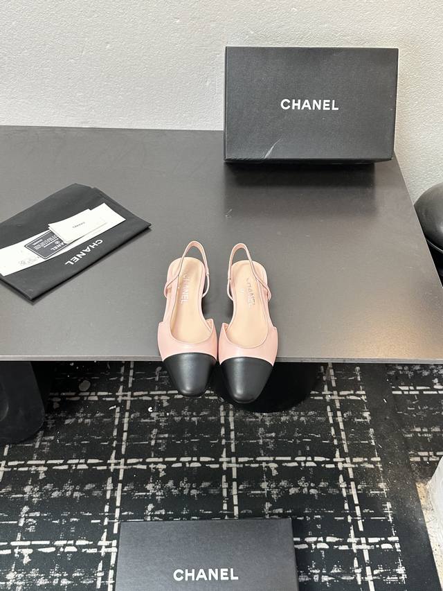 Chanel classic color-blocked sandals, new summer colors from boutiques. This ite