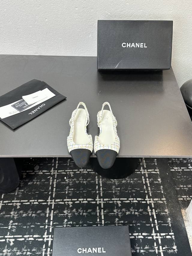 Chanel classic color-blocked sandals, new summer colors from boutiques. This ite