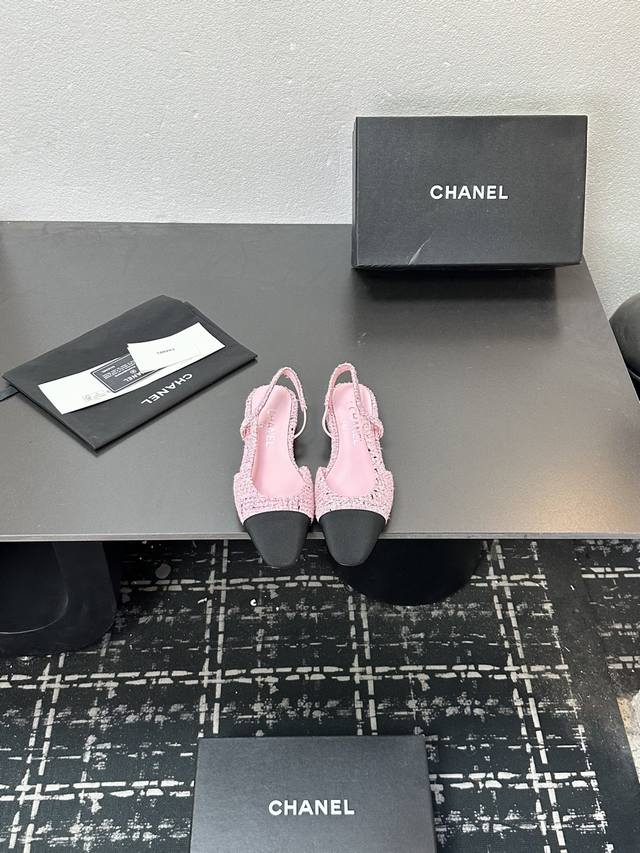 Chanel classic color-blocked sandals, new summer colors from boutiques. This ite