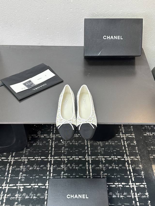 Chanel premium quality embroidered quilted ballet flats, a timeless classic that