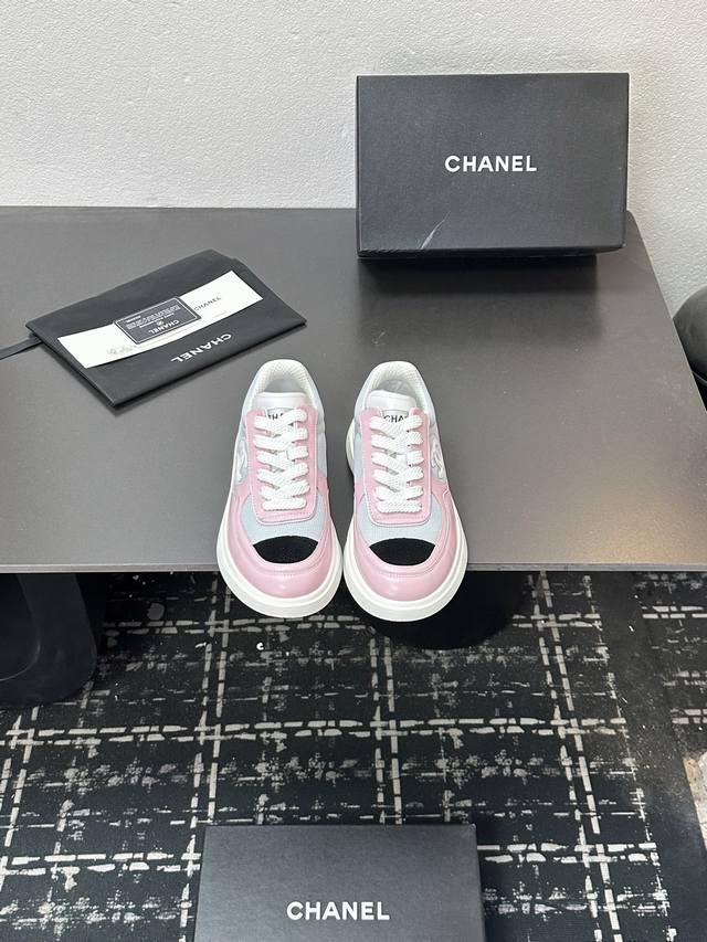 Chanel Panda Shoes! 2025 Top-Tier Casual Sneakers from the Boutique This classic