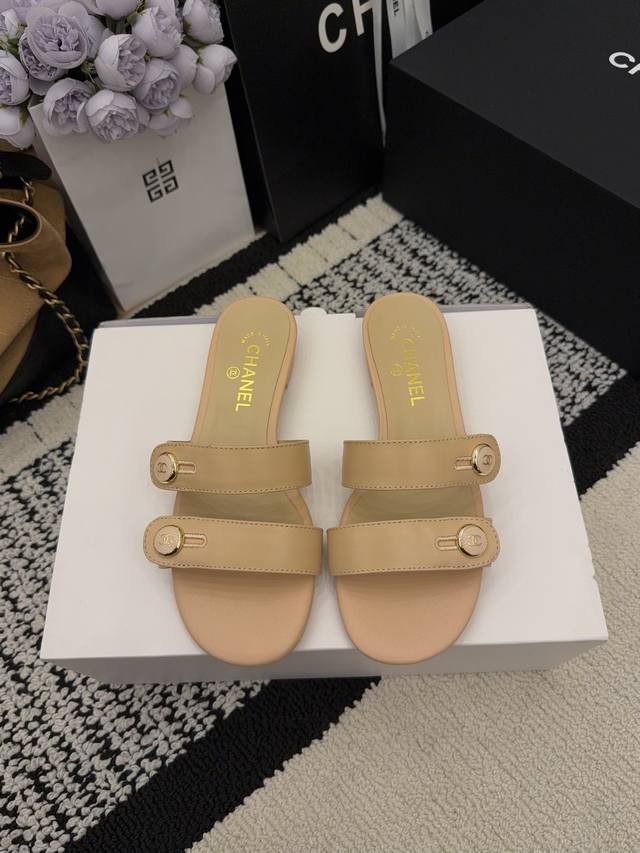 In Stock *26 Authentic Counter Version!! Official Catalog: Sizes: 35 , 36, 37,