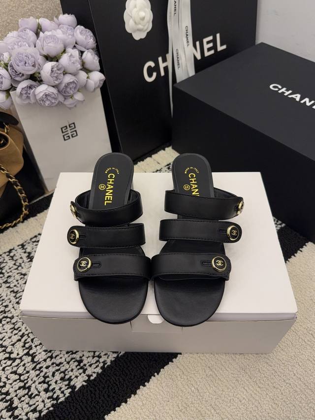 In Stock *26 Authentic Version!! Official Catalog: Sizes: 35, 36, 37, 38, 39, 3