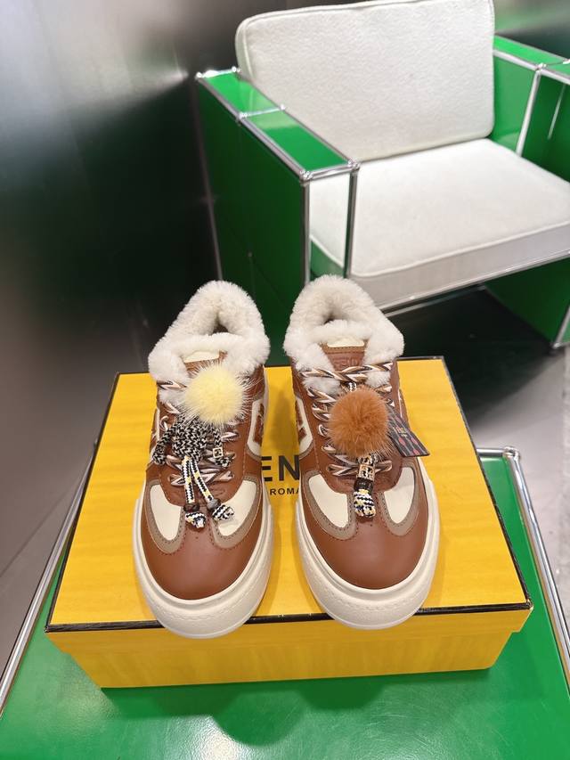 K023 Fendi's new Match asymmetrical magic platform Charm Match lace-up sneakers.