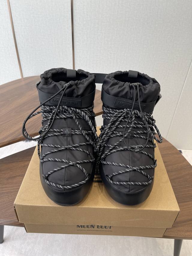 Moonboot x Moncler Warm Boots, Aerospace Boots, Ski Boots, Snow Boots, Packed wi