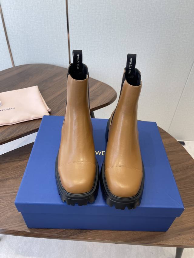 Dongguan-made Sw new 5050 Soho chunky heel platform ankle boots! Sw's boots are