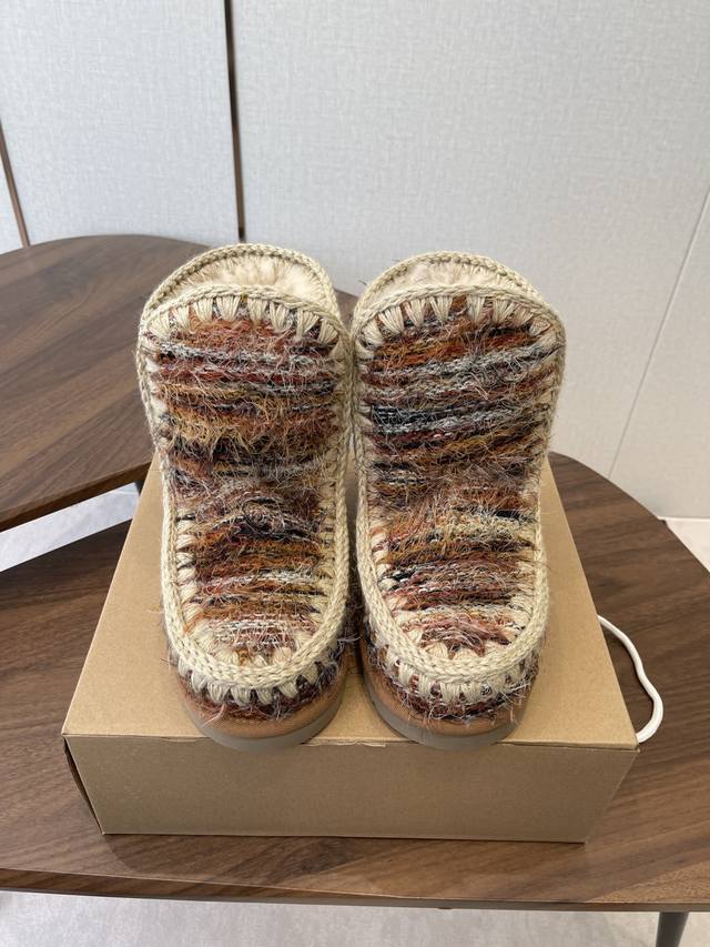 Mou trendy wool snow boots boast a highly recognizable design style, combining n