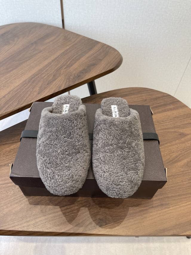 Autumn/Winter New Alaia Wool French Ballet Flats, Old-Money Style Wool Mule Sli