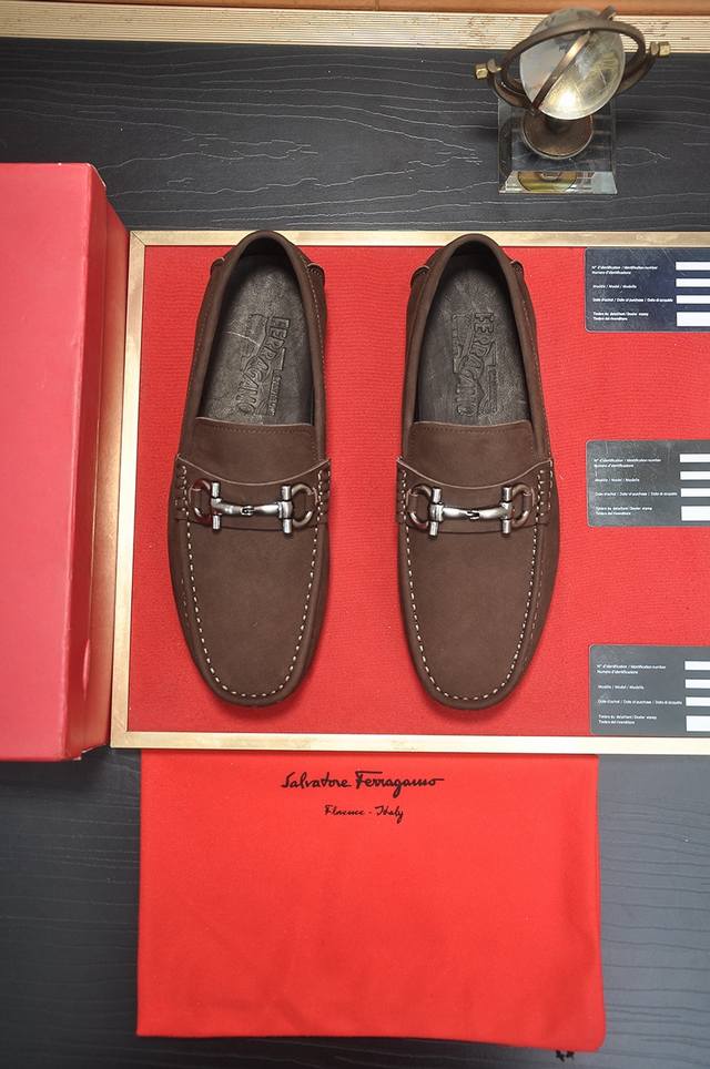 Factory Price p Ferragamo latest model, original imported split-edge premium cow