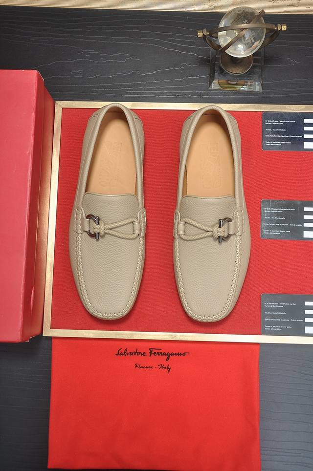 Factory Price p Ferragamo latest model, original imported split-edge premium cow