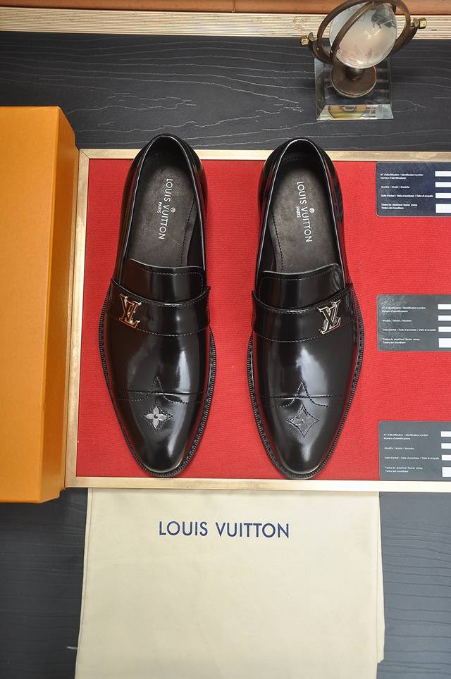 Factory Price p LV Original Single-Piece Leather Lined LV Latest Genuine Leathe