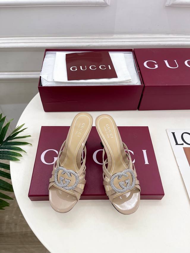 Gucci 25 Gucci's main series is finally here! A highly anticipated item! A new d