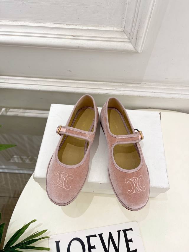 Celine 25 2025 Fall/Winter New Arrival: Arc de Triomphe Suede Mary Jane Shoes! B